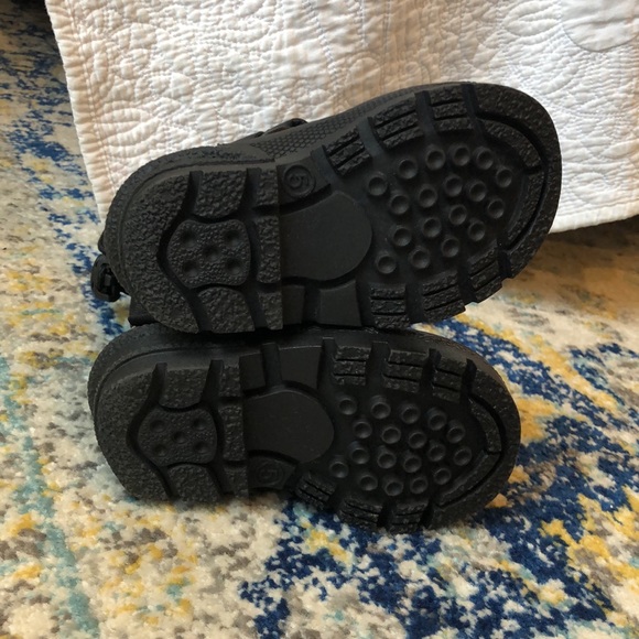 Tundra Toddler snow boots size 5 - Picture 3 of 4